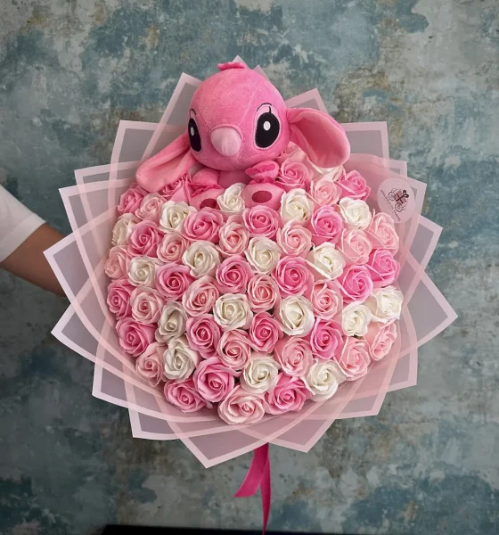 Cum alegi paleta de culori pentru un buchet cu Stitch în funcție de sezon