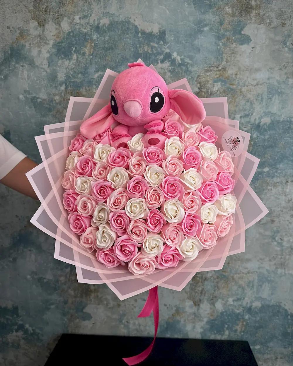 Cum alegi paleta de culori pentru un buchet cu Stitch în funcție de sezon
